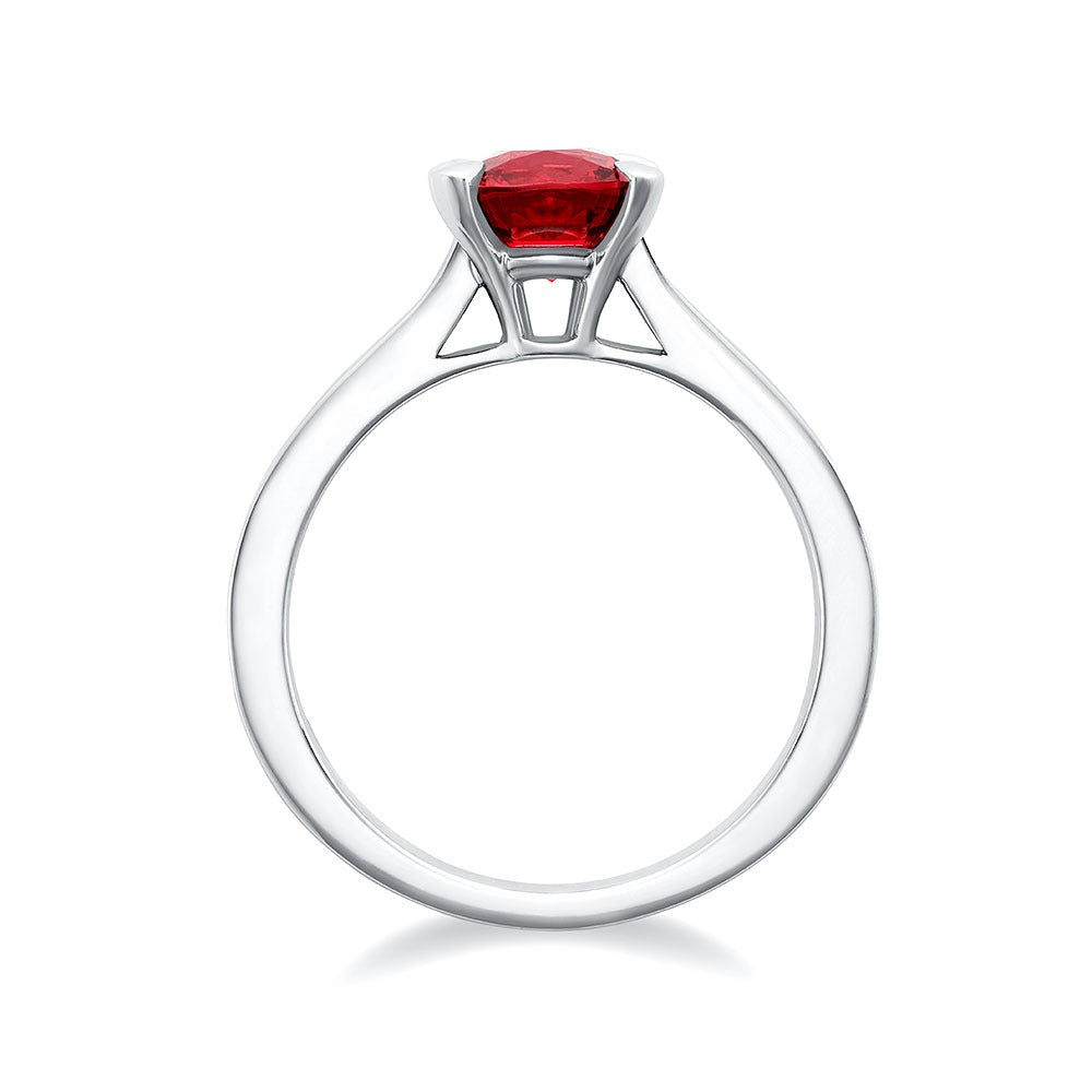 Bague en spinelle rouge et diamants