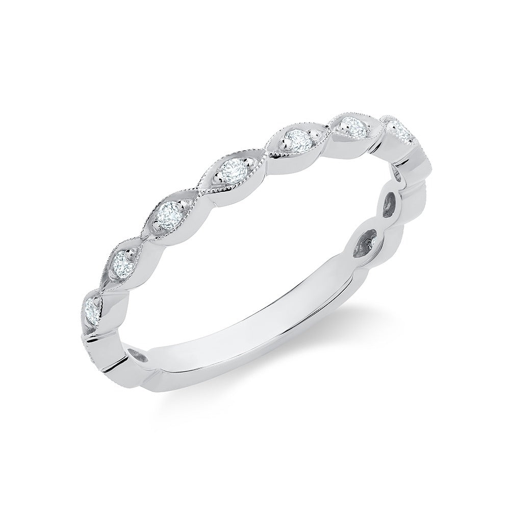 Bande de diamants taille marquise