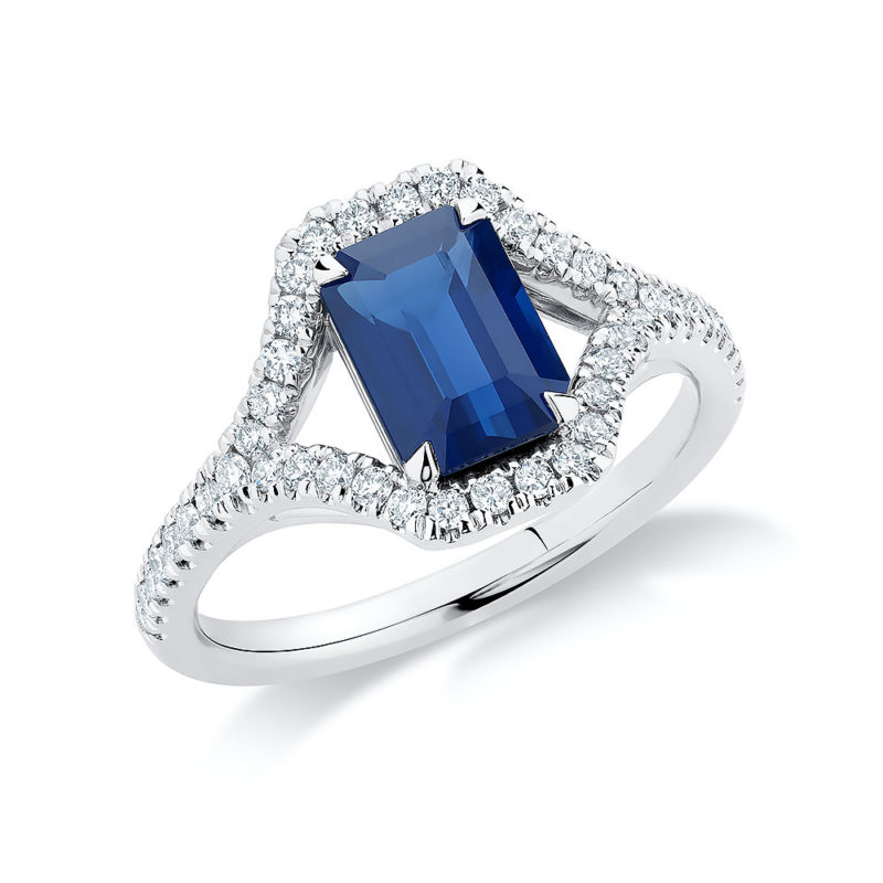 18K White Gold Emerald Cut Sapphire Ring | Maison Goldberg Bijouterie